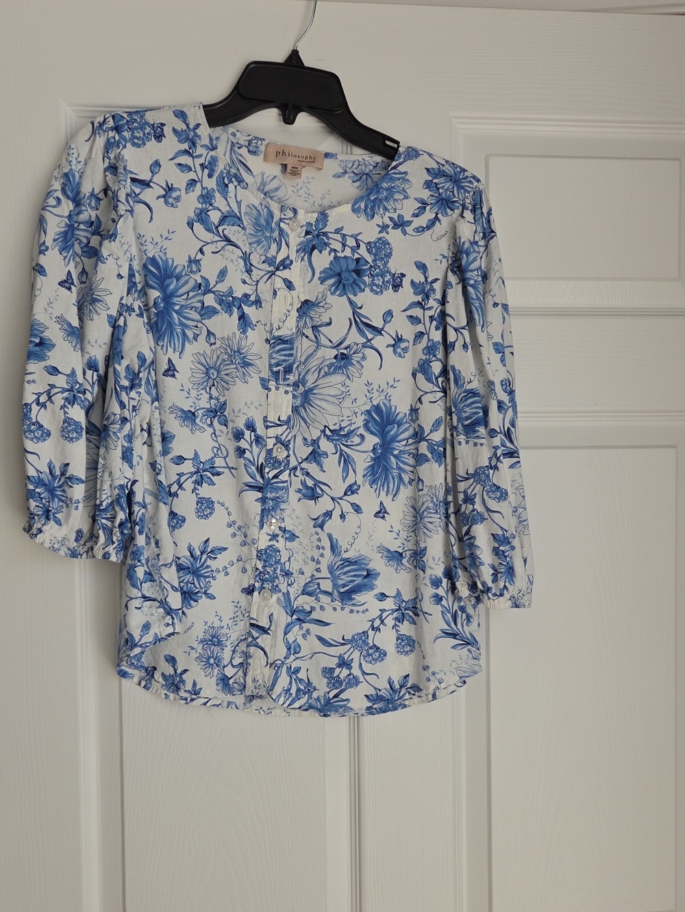 Philosophy Blue and White Floral Button-Front Blouse